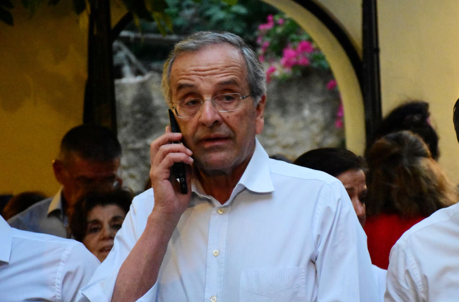 Με σχόλιο συνεργατών του επανέρχεται ο Σαμαράς στην τροπολογία Καιρίδη για τους μετανάστες