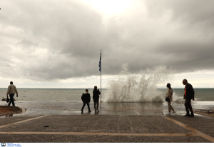 Έκτακτο δελτίο επιδείνωσης καιρού ΕΜΥ: Ποιες περιοχές θα «χτυπήσει» η κακοκαιρία