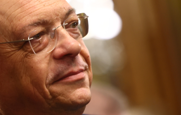 Φάμελλος για Μητσοτάκη: Τώρα προσπαθεί να κάνει το άσπρο μαύρο