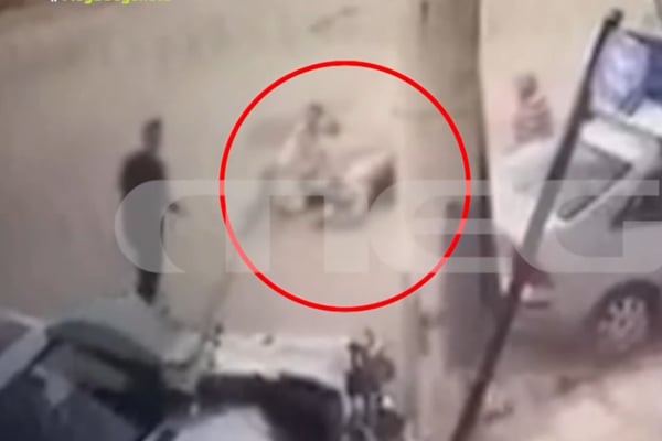 Ίλιον: Νέο βίντεο από τη στιγμή της παράσυρσης 9χρονου, του παππού και της γιαγιάς του (Βίντεο)