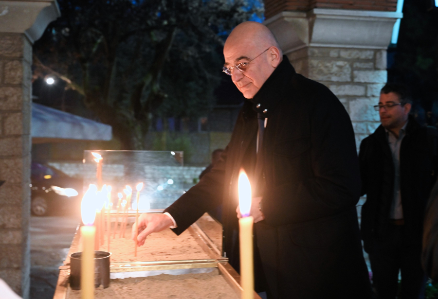 Κάτι τρέχει με τον Δένδια - μέρος Β΄