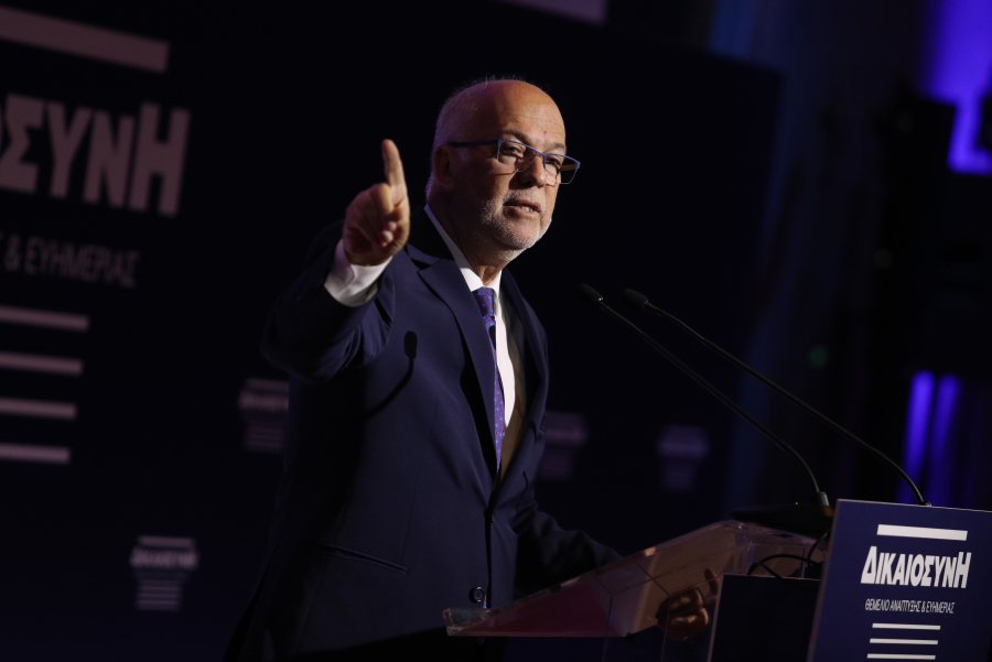 Αχ που 'σαι νιότη που δειχνες πως θα γινόμουν άλλος!