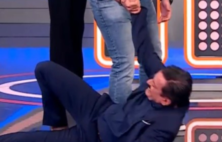 Επική κίνηση krav maga σε εκπομπή: Ξάπλωσε τον Θάνο Κιούση σε δευτερόλεπτα (βίντεο)