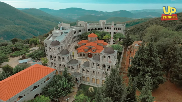 Το μεγαλύτερο καμπαναριό βρίσκεται στη Φωκίδα και ακούγεται σε απόσταση 100 χλμ