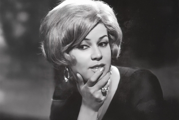 Φίνος Φιλμ: Η Καίτη Γκρέυ έζησε δέκα ζωές και μάλιστα όπως εκείνη τις ήθελε