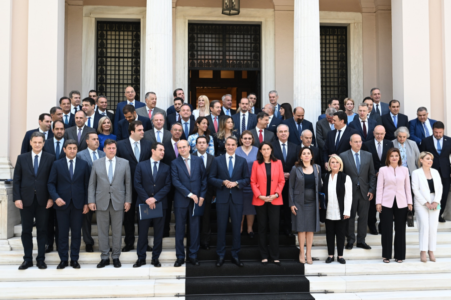 Ομάδα Αλήθειας: Η Γαλλία δείχνει το δρόμο