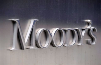 Moody’s: Αναβάθμισε το outlook της ελληνικής οικονομίας από «σταθερό» σε «θετικό»