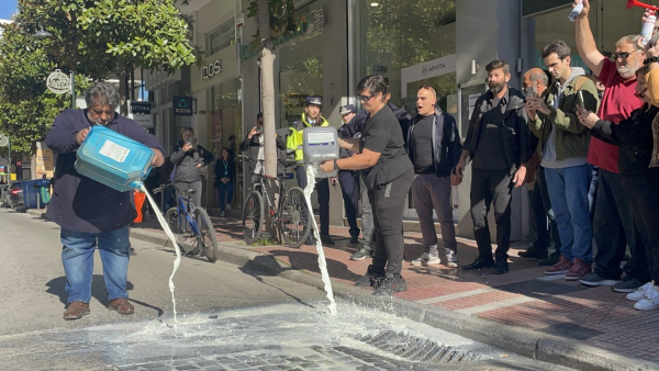 Οργή κτηνοτρόφων που προσπάθησαν να φτάσουν στο γραφείο Κέλλα: «Είστε ανεπιθύμητοι στη Θεσσαλία»