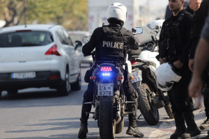 Μπαράζ συλλήψεων σε επιχειρήσεις της Αστυνομίας στην Αττική
