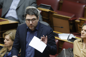 Ν. Ηλιόπουλος: «Ο Βορίδης σήκωσε τα μπετά, ο Αυγενάκης έκανε 7 πανωσηκώματα»