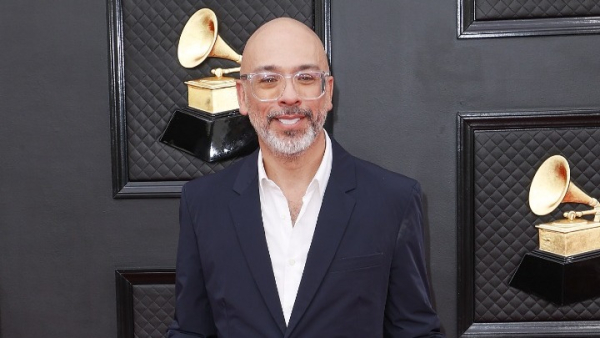 Ο Τζο Κόι παρουσιαστής της 81ης τελετής απονομής των Χρυσών Σφαιρών