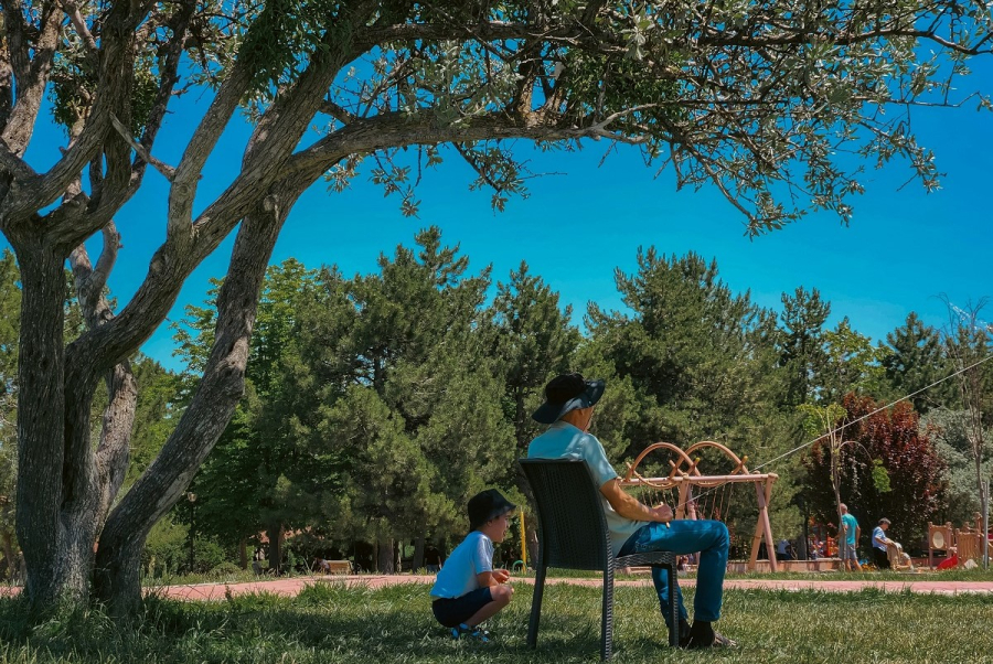 Η άσκηση που μπορεί να σας κάνει έως και 9 χρόνια νεότερους, σύμφωνα με τους ειδικούς