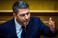 Ανδρουλάκης: Κυβερνητικό ναυάγιο με σωσίβιο την ακρίβεια και τον πληθωρισμό