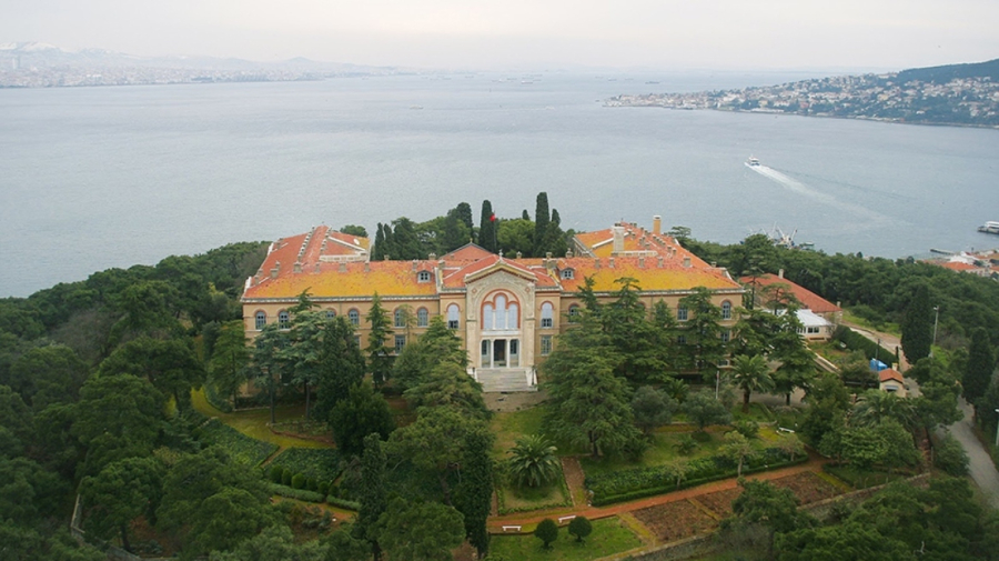 Η Άγκυρα αφήνει ανοιχτό το ενδεχόμενο επαναλειτουργίας της Θεολογικής Σχολής της Χάλκης