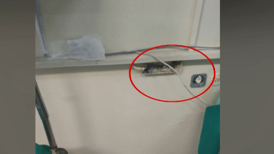 Εικόνες σοκ από τα γυμνά καλώδια στο Γενικό Κρατικό Νίκαιας όπου έπαθε ηλεκτροπληξία η 25χρονη νοσηλεύτρια (βίντεο)