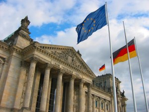 ΥΠΟΙΚ Γερμανίας: Οι δασμοί του Τραμπ επηρεάζουν το ελεύθερο εμπόριο