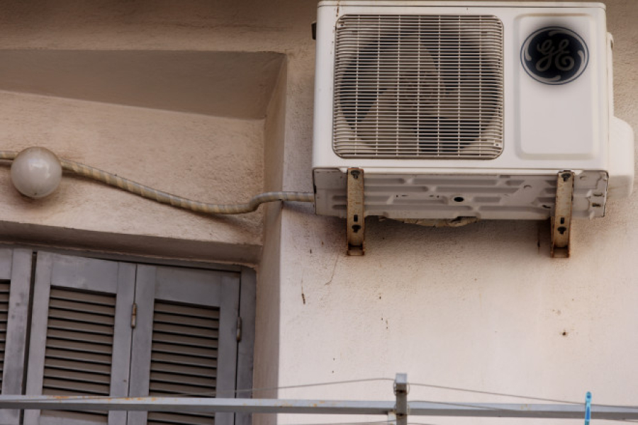 Καύσωνας και κλιματιστικό: Η σιωπηλή νόσος που μπορεί να οδηγήσει στο θάνατο