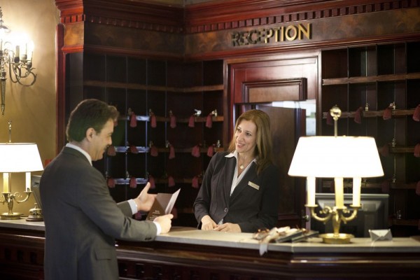 Στους 2.000 οι ανασφάλιστοι ξενοδοχοϋπάλληλοι στη Ρόδο