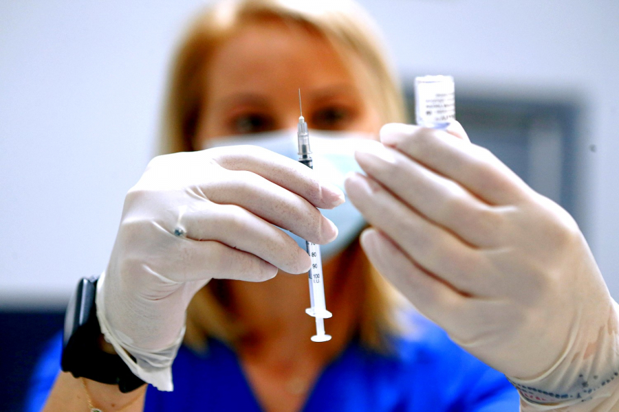 «Καμπανάκι» από τον ΠΟΥ: Καταστροφική η γρήγορη άρση των περιορισμών για όσους δεν έχουν εμβολιαστεί