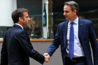 Συνάντηση Μητσοτάκη - Μακρόν αύριο στη Μάλτα