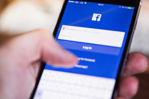 Μη βιώσιμο το κρυπτονόμισμα Libra του Facebook