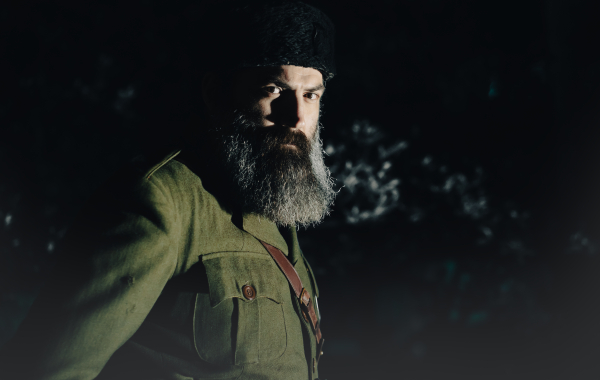 Τάσος Σωτηράκης στο Dnews: «Ο ρόλος του Άρη μου προκαλεί δέος, αισθάνομαι τιμή»