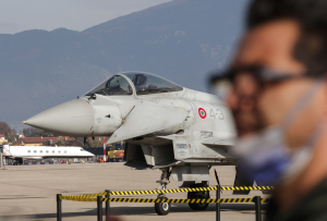Θρίλερ στη Σικελία: Mαχητικό Eurofighter εξαφανίστηκε από τα ραντάρ