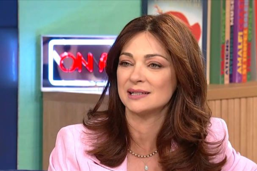 Έμιλυ Κολιανδρή: «Κάθε μέρα αισθάνομαι τύψεις ως γονιός»