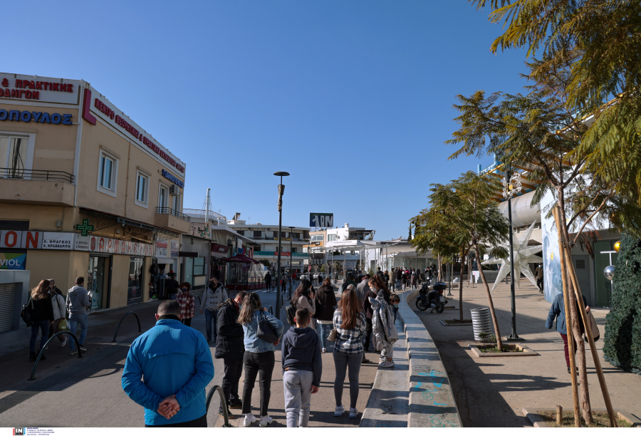 Σαρηγιάννης για σχολεία: «Το τμήμα έπρεπε να κλείνει στο 35%» (βίντεο)