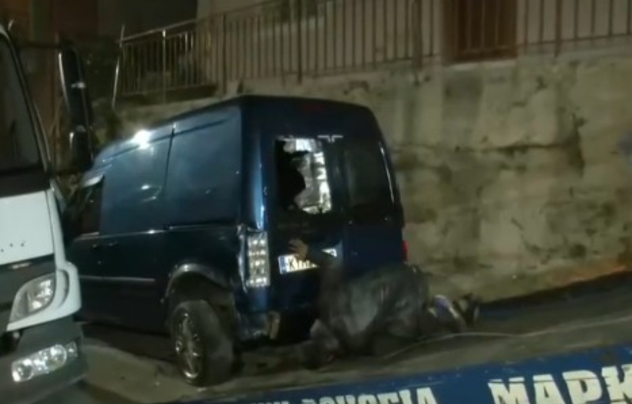 Θανατηφόρο τροχαίο στο Παγκράτι: Αναζητείται δομή για την ΑμεΑ κόρη του θύματος (βίντεο)