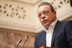 Φάμελλος: Ο κ. Μητσοτάκης καλύπτει τους κλέφτες ενός δισεκατομμυρίου στον ΟΠΕΚΕΠΕ (Βίντεο)