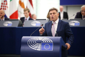 Φαραντούρης: Το Ευρωπαϊκό Κοινοβούλιο θεωρεί ότι υπάρχει πρόβλημα με τις υποκλοπές στην Ελλάδα