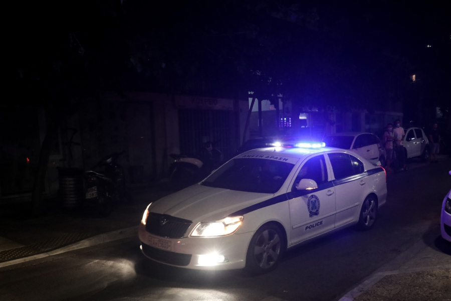 Άνω Λιόσια: 16χρονος εγκατέλειψε μέσα σε αυτοκίνητο τη δίχρονη ανιψιά του επειδή τον έψαχνε η αστυνομία