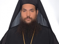 Επίθεση με καυστικό υγρό στη Μονή Πετράκη: Ποιος είναι ο δράστης, γιατί τον καθαίρεσαν