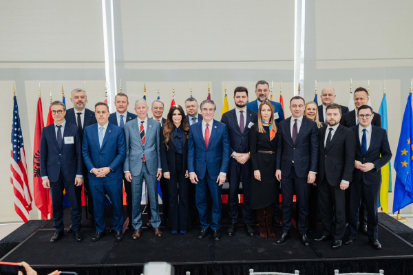 Ενεργειακή συμφωνία ΗΠΑ και 12 ευρωπαϊκών χωρών - Ανάμεσά τους και η Ελλάδα