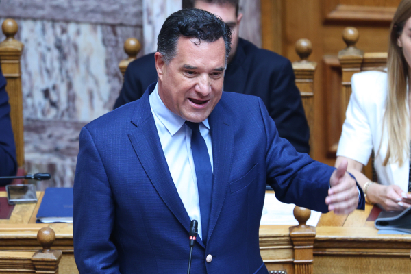 Απάντηση Γεωργιάδη σε Σαλμά: Δεν ανοίγω διάλογο εκτός της αίθουσας των δικαστηρίων