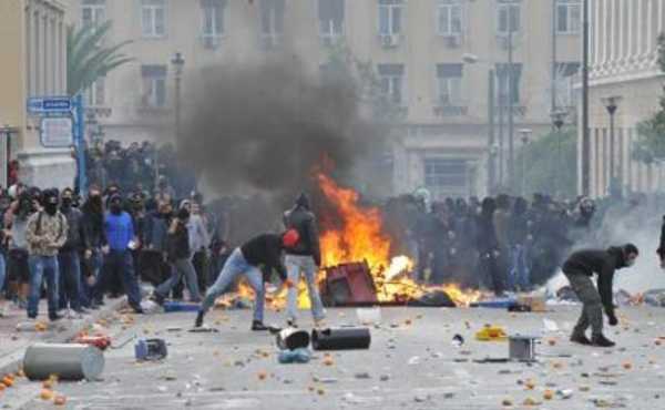 Ο Εμπορικός Σύλλογος Αθηνών ζητά αποζημιώσεις για τις ζημιές απο τα επεισόδια