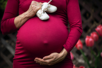 Κορονοϊός: Τα mRNA εμβόλια ασφαλή για έγκυες, θηλάζουσες και όσες σκοπεύουν να αποκτήσουν μωρό