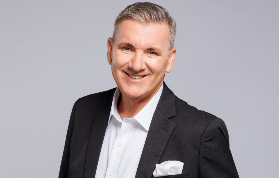 «Deal» με το Γιώργο Θαναηλάκη- Καθημερινά στις 17:45