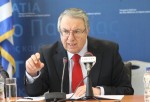 ''Βόμβα'' Μπαμπινιώτη κατά Κοτζιά : «Δεν υπάρχει μακεδονική γλώσσα αλλά σλαβοβουλγαρική - Ήμουν στη διάσκεψη»