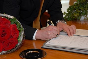 Από σήμερα ισχύει στη Γερμανία ο «γάμος για όλους»
