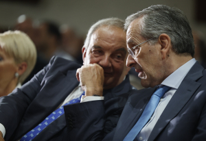 Μέτωπο Καραμανλή-Σαμαρά για τους αγρότες