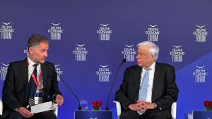 Η παρακμιακή πορεία του Διεθνούς Δικαίου: Αίτια και συνέπειες