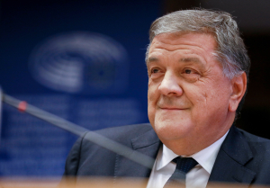 Qatargate: Αποφυλακίζεται ο Παντσέρι με ηλεκτρονικό βραχιολάκι