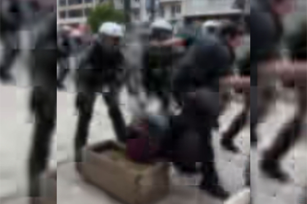 Νίκος Ρωμανός: Από θαύμα δεν είχαμε νεκρή κοπέλα - Η απρόκλητη επίθεση των ΜΑΤ (Βίντεο)