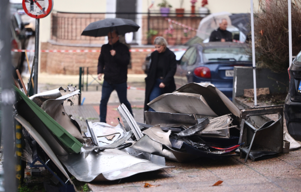 Θεσσαλονίκη:Έκρηξη σε υποκατάστημα τράπεζας στον Εύοσμο (εικόνες)