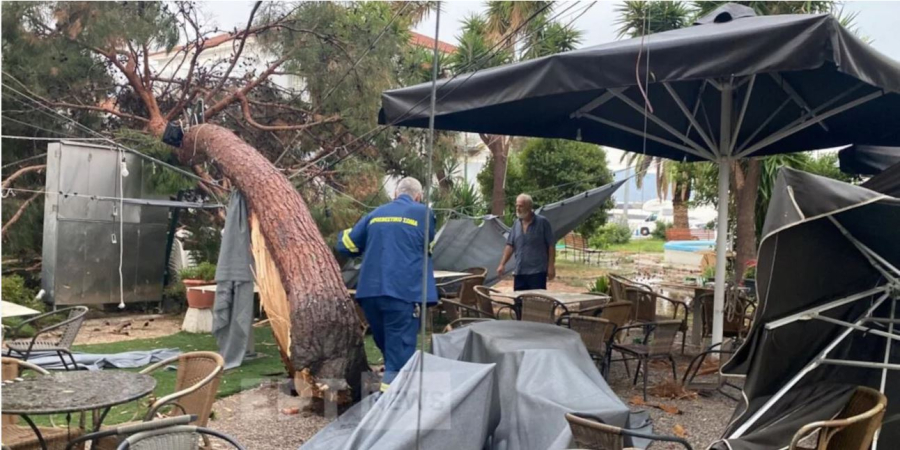 Μπουρίνι από το... πουθενά σάρωσε την Καλαμάτα - Από θαύμα σώθηκε μια οικογένεια