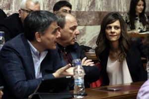 Τσακαλώτος- Αχτσιόγλου είδαν πρέσβεις χωρών της Ευρωζώνης- Τι είπαν για το χρέος