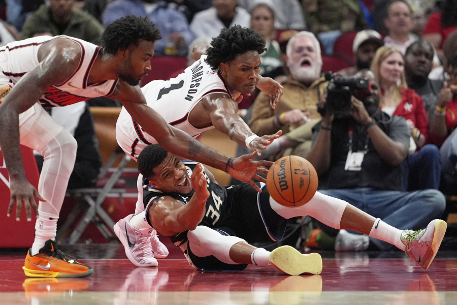 Σοκαριστικό μαρκάρισμα πάνω στον Αντετοκούνμπο: «Κεφαλοκλείδωμα» από τον Τόμπσον! (video)