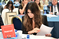 Κίμπερλι Γκίλφοϊλ: Πολιτική θύελλα για το δημοσίευμα της WSJ – Απαντήσεις ζητά η αντιπολίτευση